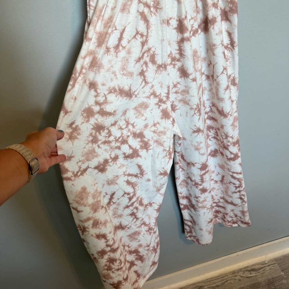 Pink Lily Women's Tie-Dye Jumpsuit - Cream and Pink Size Medium - Picture 10 of 10